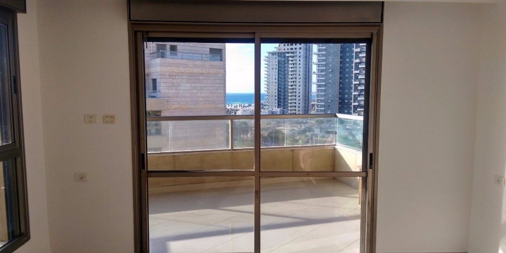 אקסודוס 3 אשדוד