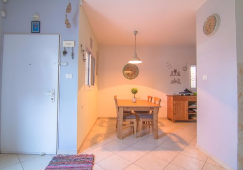 מבואה ופינת אוכל