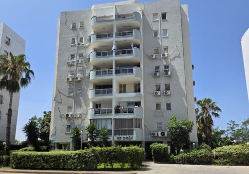 דירת 4 חדרים ברובע י"א אשדוד דירת 4 חדרים ברובע י"א אשדוד