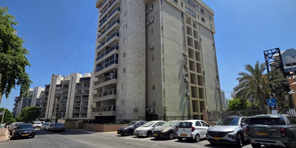 בניין האצל 5