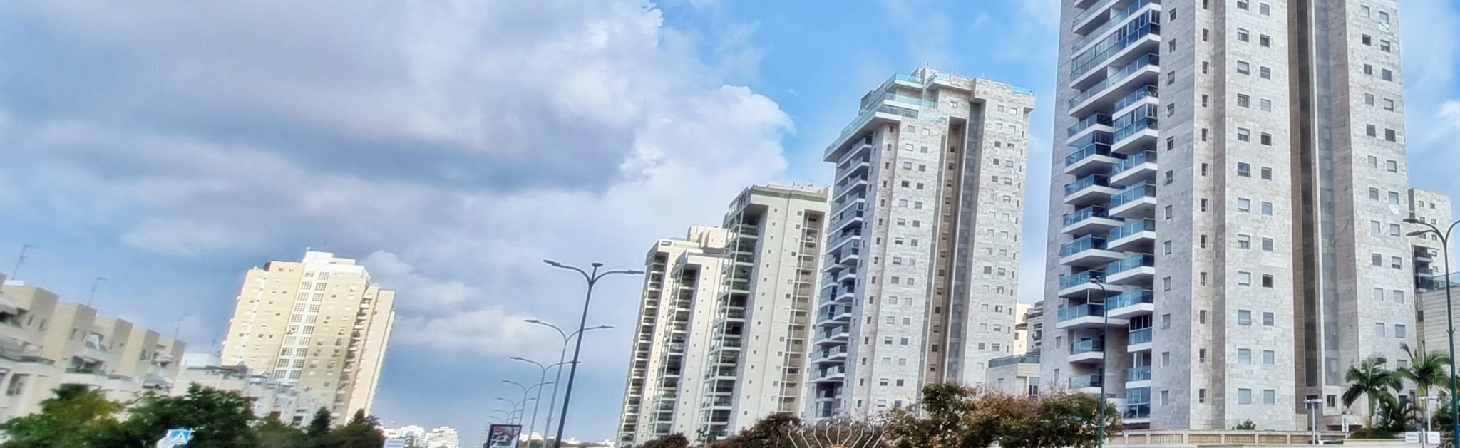 למכירה דירת 4 חד' ברובע ט"ז באשדוד